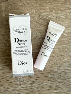 Dior Capture Totale Dreamskin Care & Perfect; travel size